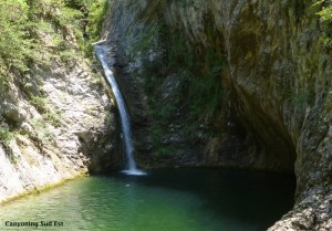 Le canyon de la Bollène. Canyoning Bollène proche Nice Verdon Castellane.